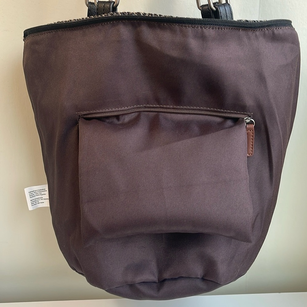 The Sak Shoulder Crossbody - Picture 12 of 16